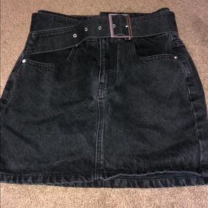 Brand new. Worn once.